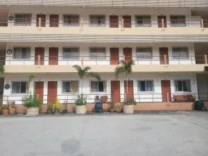 EKALUK PLACE INN - Naklua