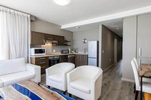 801 Infinity 2 Bedroom Beachfront Apartment