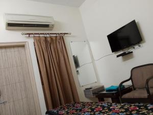 The Royal Elite Guest House