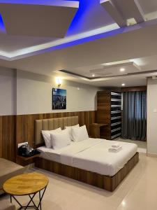 Hotel Avenue Suites Near International Airport Bangalore