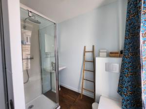 Appart'hotels LE ZOLA : Chambre Double Deluxe avec Douche