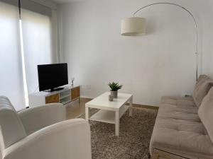 Duplex con piscina individual y vistas al mar en Torrevieja