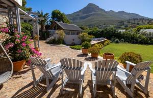 Chapmans Peak Lodge Noordhoek Cape Town.