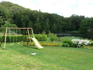 Maisons de vacances Gite La Chapelle Pleine Nature Plateau 1000 etangs : photos des chambres