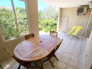 Appartements T3 climatise avec jardin, parking prive, a 400m de la plage et commerces - FR-1-316-230 : photos des chambres