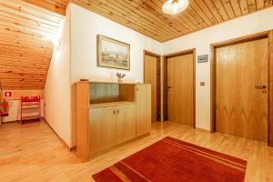 House Mavko Near Lake Cerknica - Happy Rentals