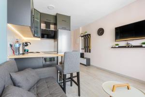 Arenas Negras Playa La Arena, Newly Renovated