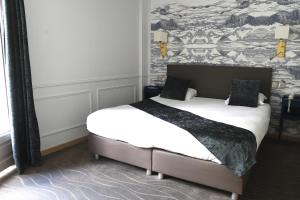 Hotels Le Moulin Des Ruats : photos des chambres