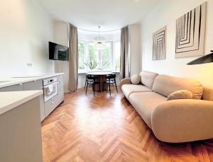 Warsaw Concierge Wiatraczna