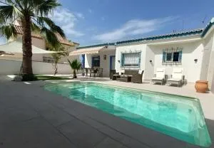Stunning Villa in Aguadulce, Almería Private Pool 400 sqm area 800m Beach - Enix