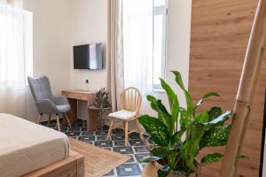 Kosnian City Suites B