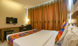FabHotel Royal International - Nr Mumbai International Airport