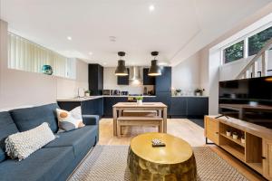 Host & Stay - The Georgian Coach House 2