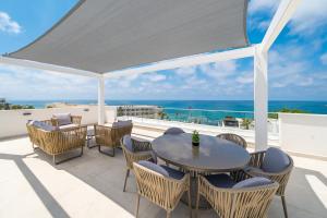 Waterside Sea View Apartments
