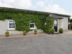 Bide-a-While - Cornhill