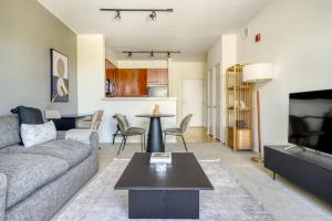 San Jose 1br w wd gym pool nr Caltrain SFO-1120