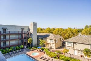 San Jose 1br w wd gym pool nr Caltrain SFO-1120