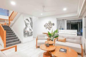 Grand Slam Getaway with Tennis Court and Heated Pool