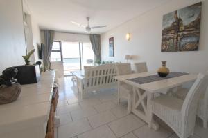 7 Bronze Beach Umhlanga Rocks