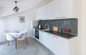 Awesome Apartment In Komarna With Wifi