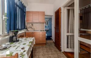 Amazing Apartment In Ika With Kitchen 