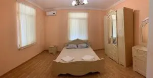 Дом с собственным пляжем - Gulrip'shi