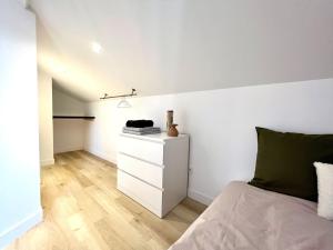 Appartements Appartement ~ Sunset Paddle ~ a 15min de Lyon : Appartement 1 Chambre - Occupation simple - Non remboursable