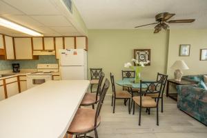 ROYAL GARDEN RESORT 1003 condo