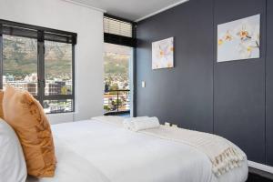 8th Floor - Table Mountain Views Central & Secure