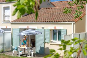 Appart'hotels Residence Goelia La Grande Plage : Maisonnette