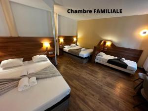 Hotels Hotel Terminus - Pizzeria Pizz'a gogo - salle de sport - face a la gare : Chambre Familiale