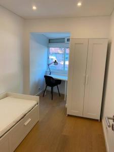 Carcavelos Beach 5 Bedrooms Serviced Apartment