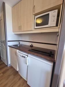 Village Cap Esterel, P2 face golf et mer