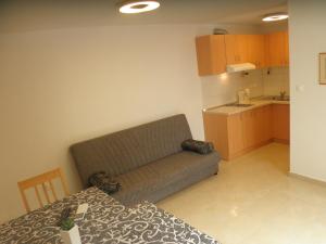 Aleta Apartment II