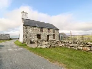 Ereiniog - Llanfihangel-y-pennant