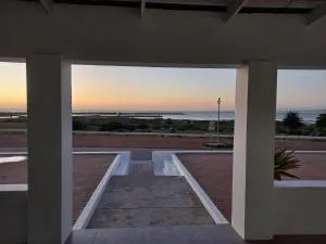 Lazy Days Apartments - Lambert's Bay - Strandfontein