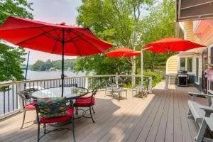 Vibrant Sterling Lakefront Lodge with Kayaks - Westminster