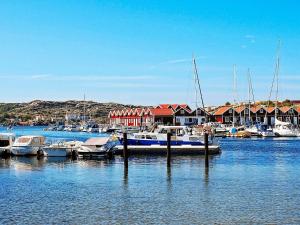 3 person holiday home in RÖNNÄNG-By Traum