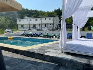 Casa Balcescu - INCHIRIERE INTEGRALA - Linteşti