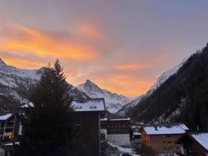 Zinal à 80m des remontées mécaniques - Zinal