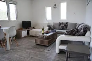 Apartmani Jelena, Buljarica - Kaluđerac