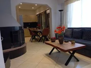 The Genius apartment 3 rooms, Α floor 3 υπνοδωμάτια, A όροφος - Akharnaí