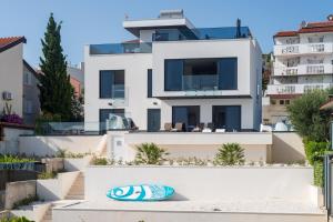 Villa Julian with a heated pool