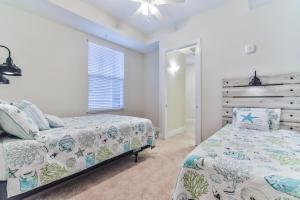 Riverwalk Penthouse With Riverviews