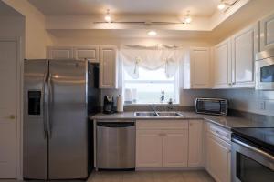 3 Bedroom 2 Bath Oceanwalk Condo With Estuary Views
