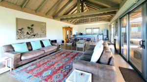 Driftwoods- Eco Beach Bush Retreat