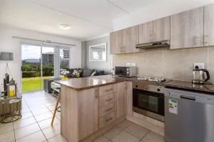 Ocean Breeze, Muizenberg, Cape Town - Strandfontein