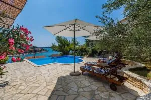 Unique Villa w/Pool, Teracess - Spectacular View - Tisno