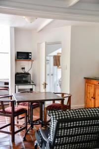 The Knoll Historic Guest Farm