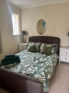 Lovely 2 bed apartment sleeps 5